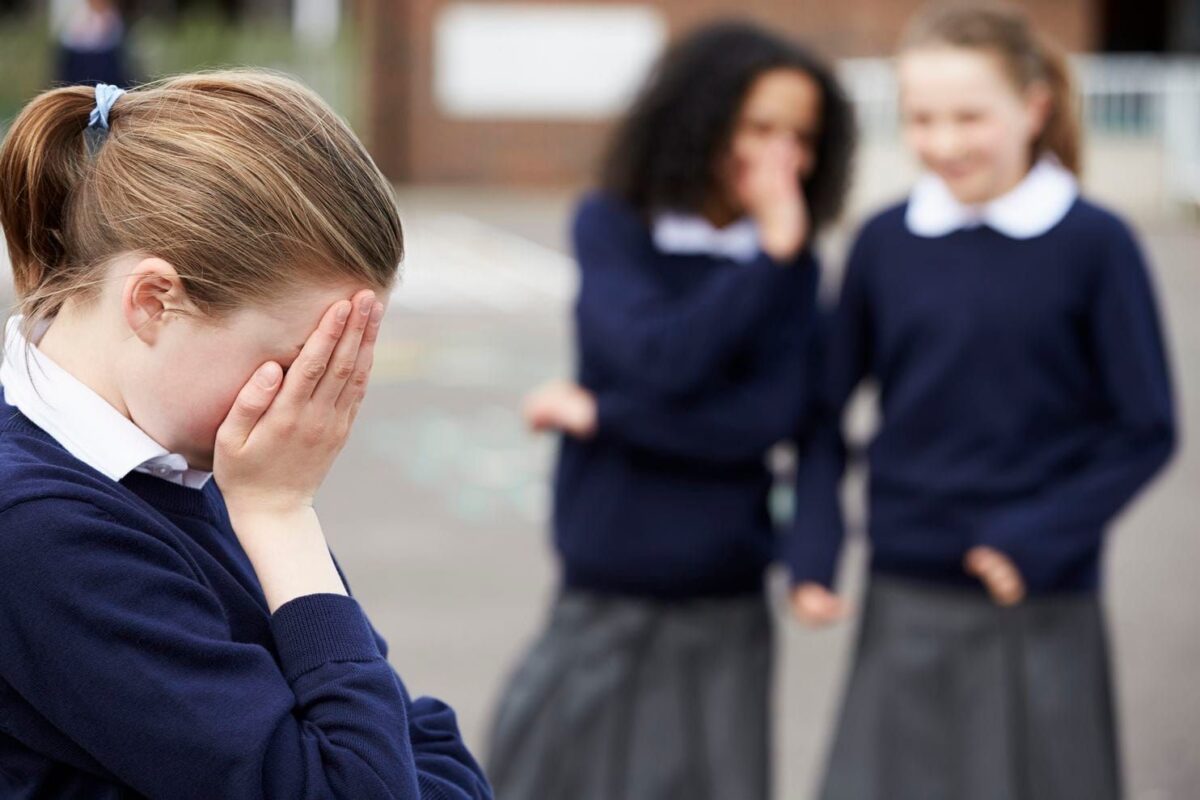 Bagaimana Cara Menghadapi Anak Korban Bullying